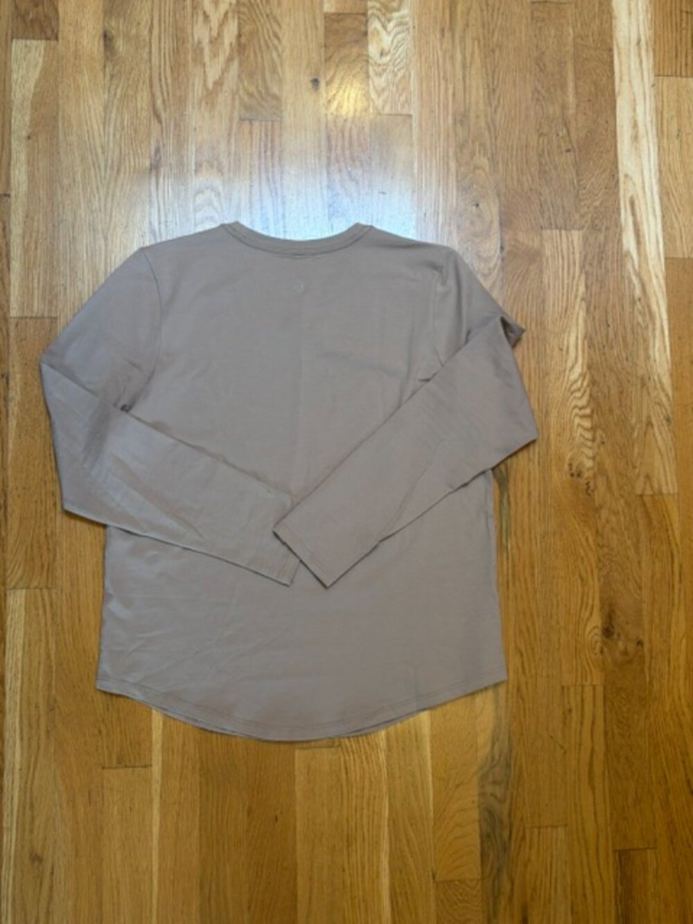 Lululemon Long Sleeve Love Shirt, Nutmeg Size 8 - Picture 6 of 7